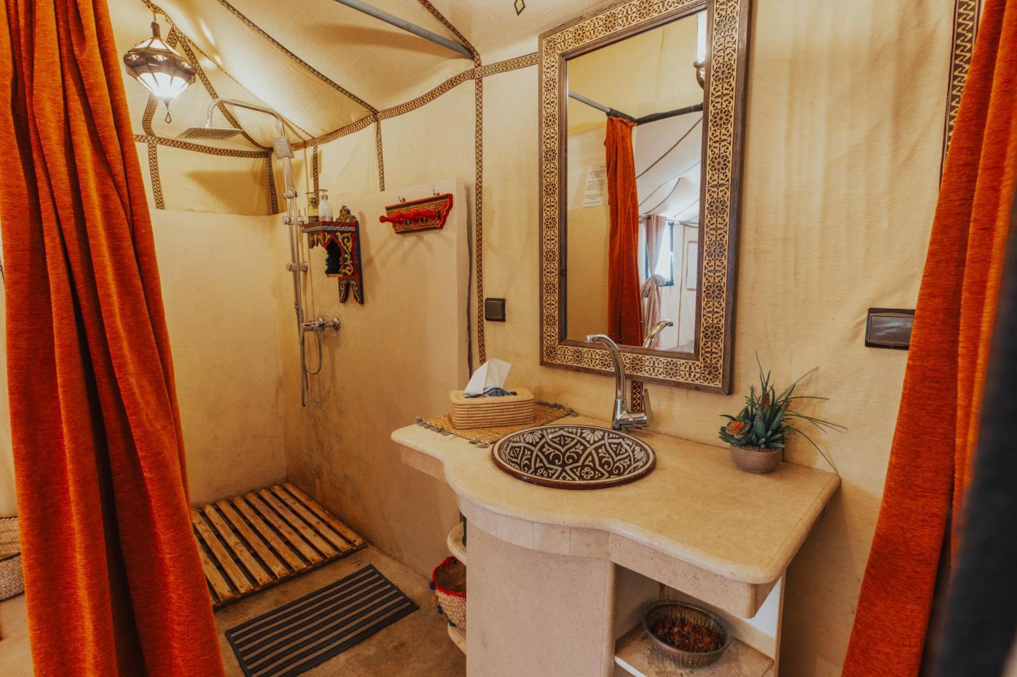 Merzouga Royal Camp Экстерьер фото