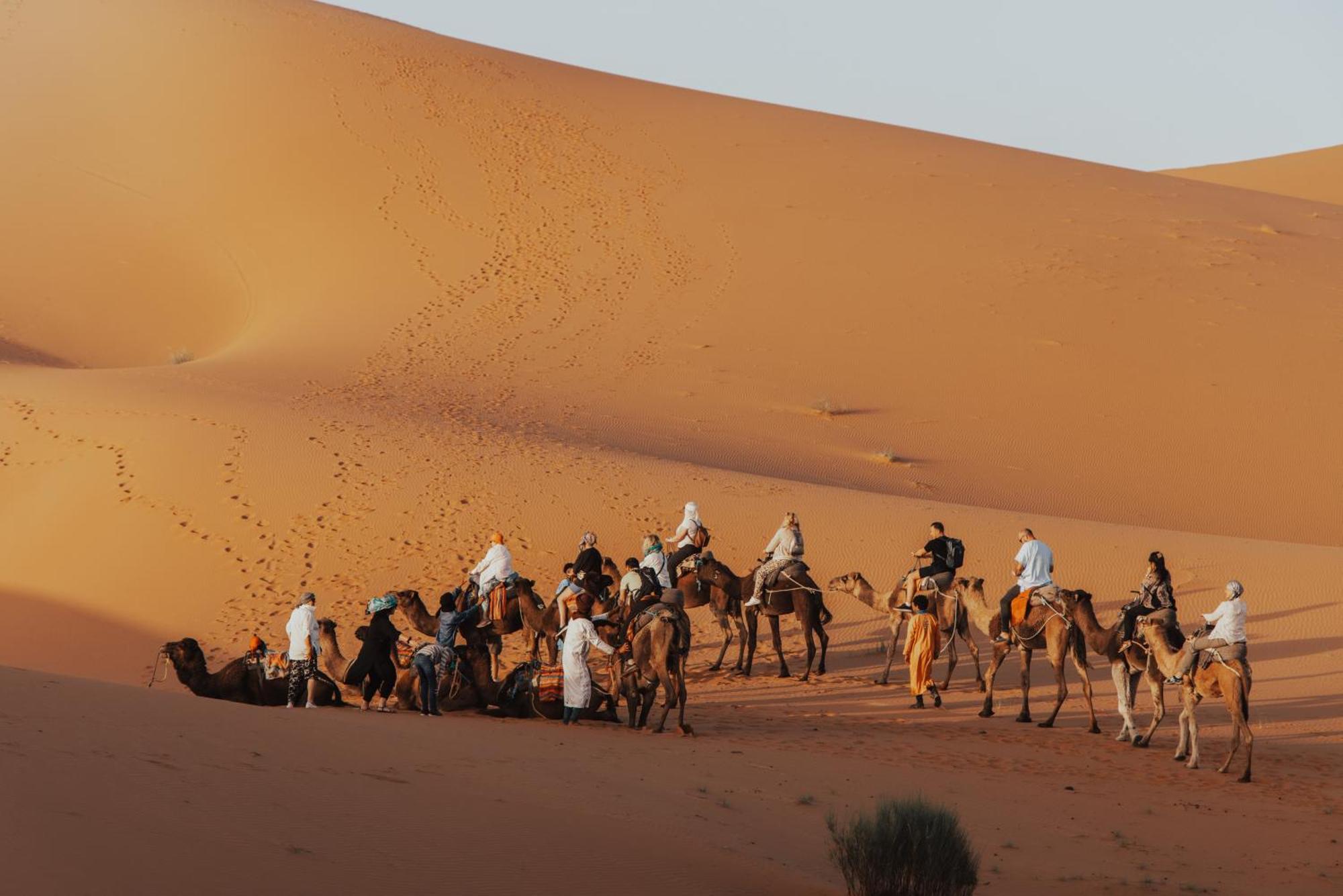 Merzouga Royal Camp Экстерьер фото