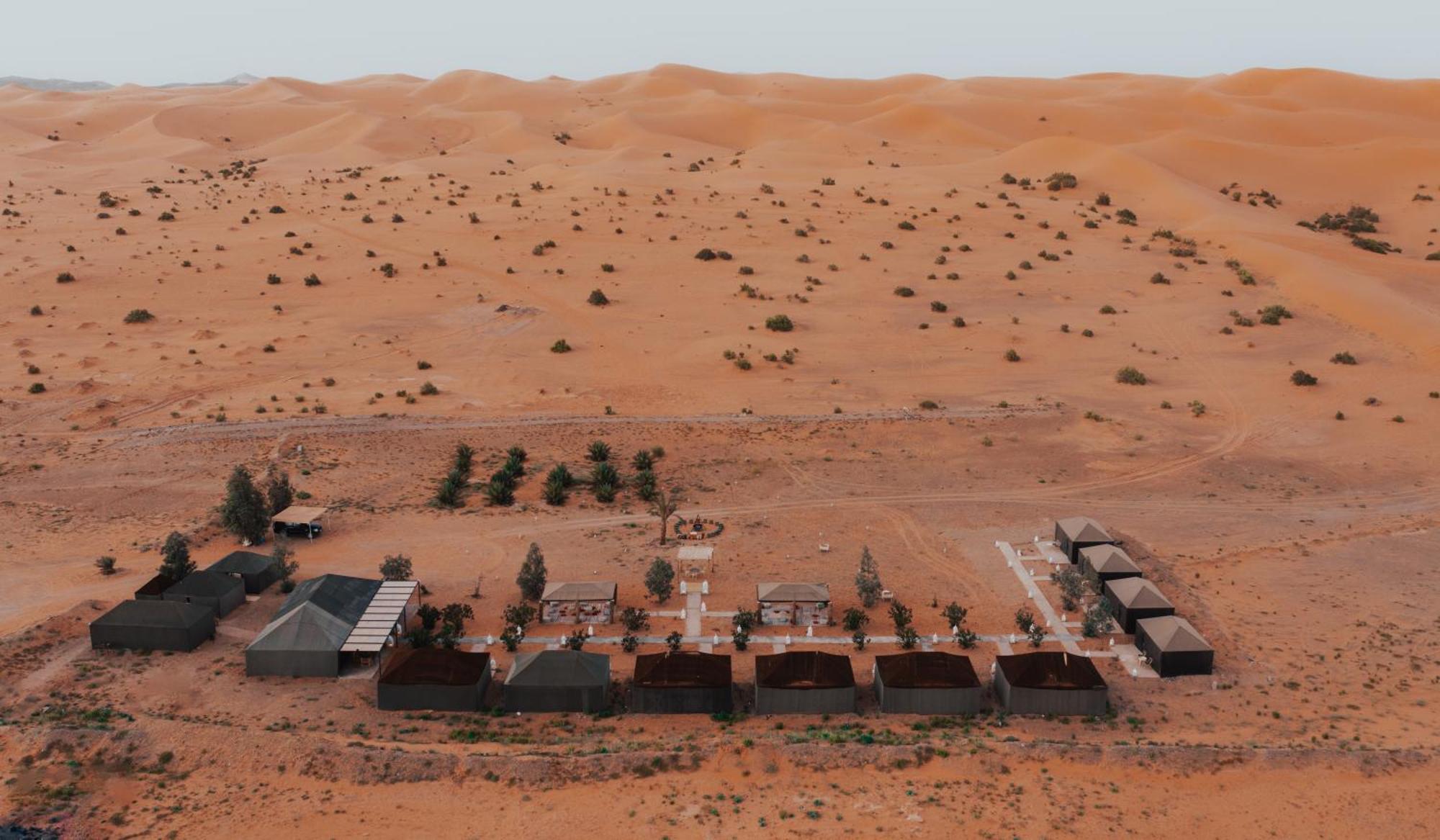 Merzouga Royal Camp Экстерьер фото