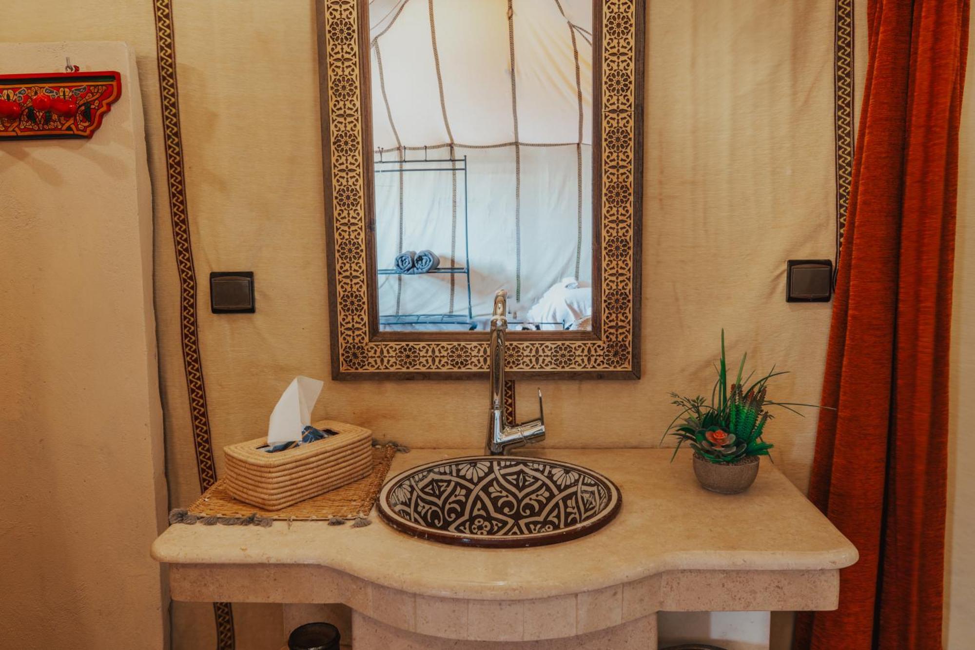 Merzouga Royal Camp Экстерьер фото