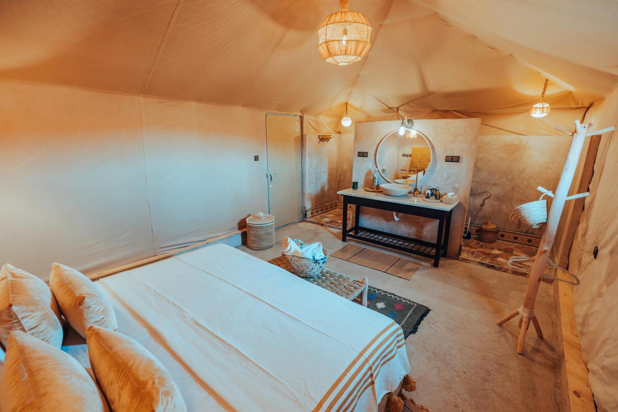 Merzouga Royal Camp Экстерьер фото