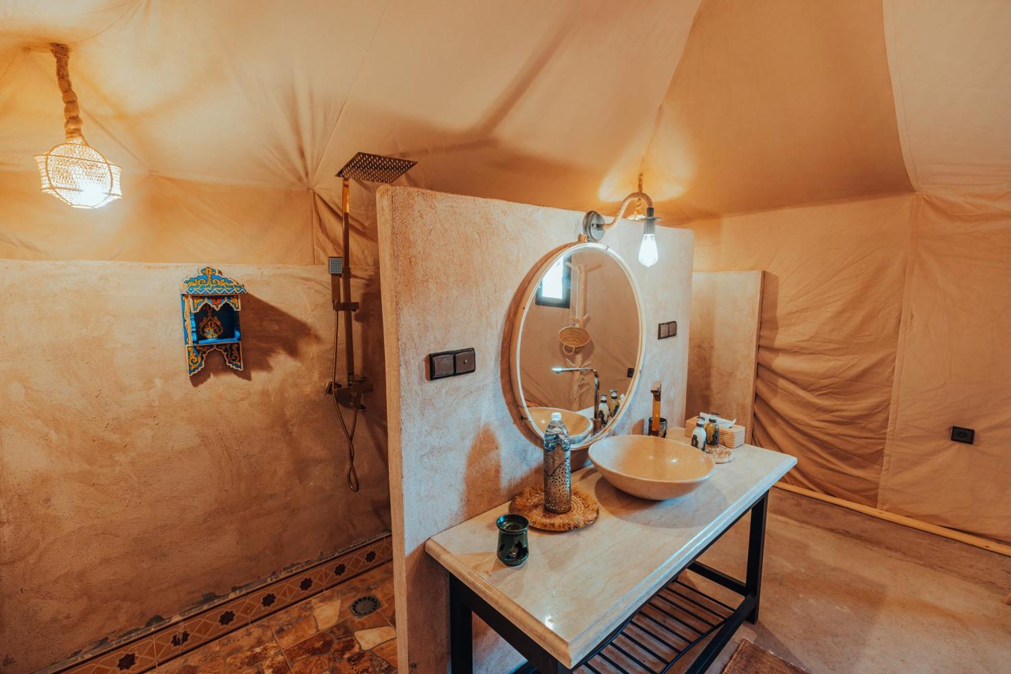 Merzouga Royal Camp Экстерьер фото