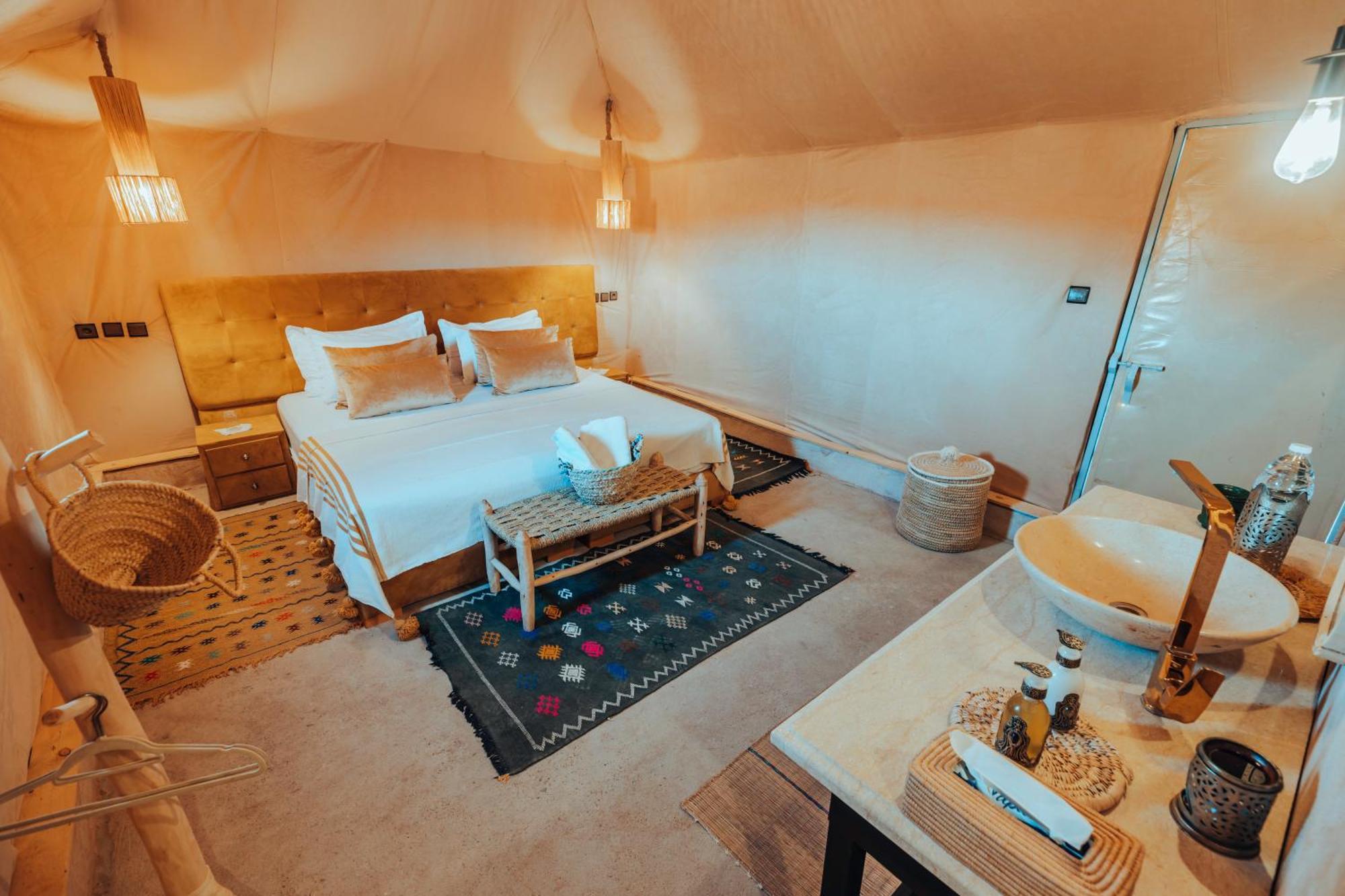 Merzouga Royal Camp Экстерьер фото